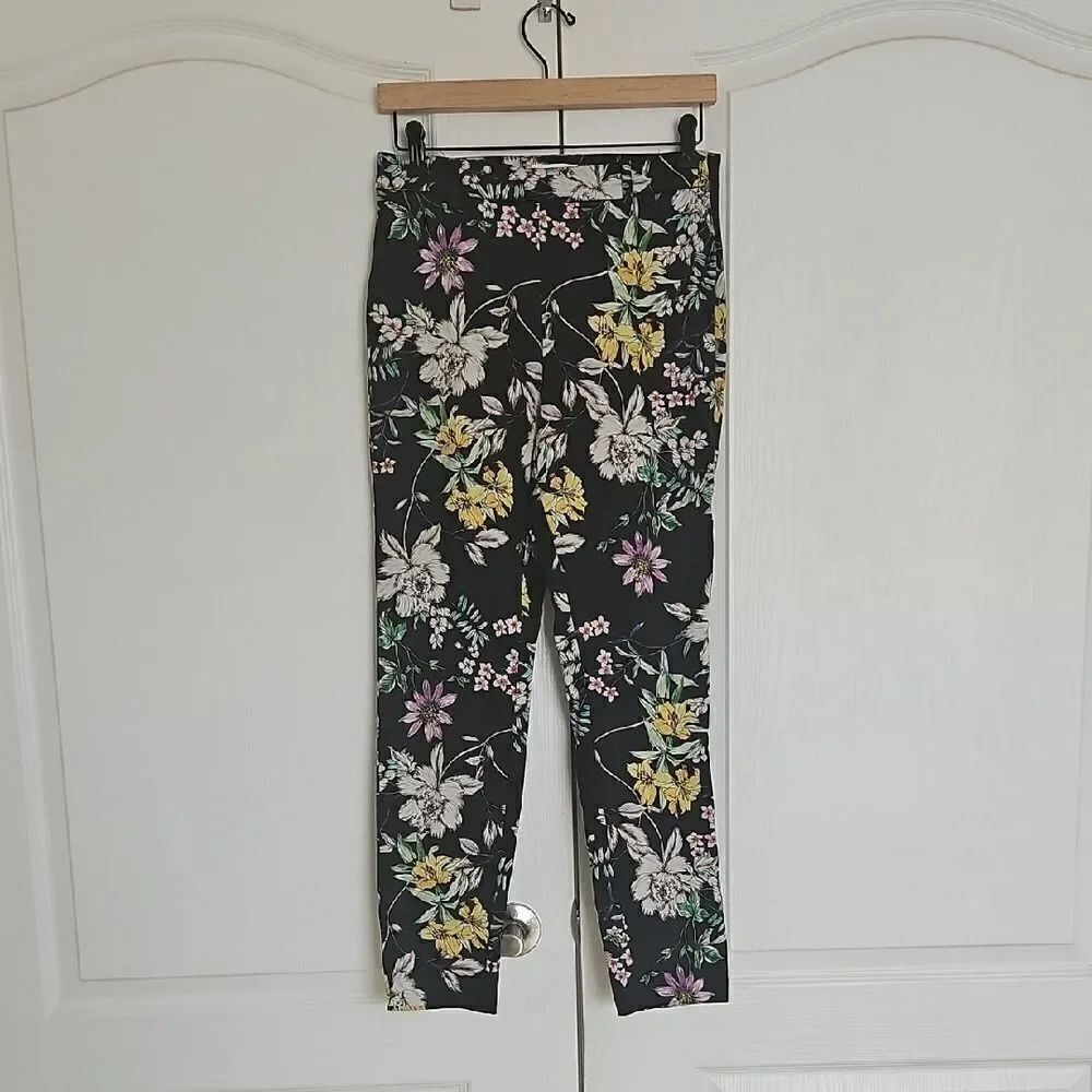 Floral Print Black Leggings